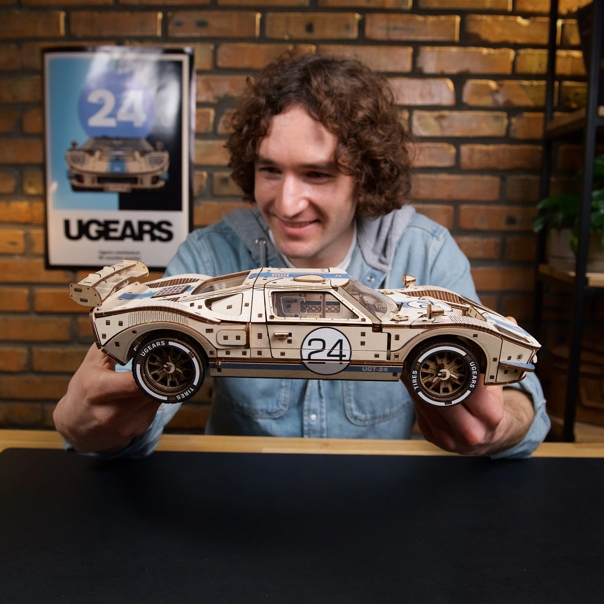 UGT-24 Endurance Racer - Image 7
