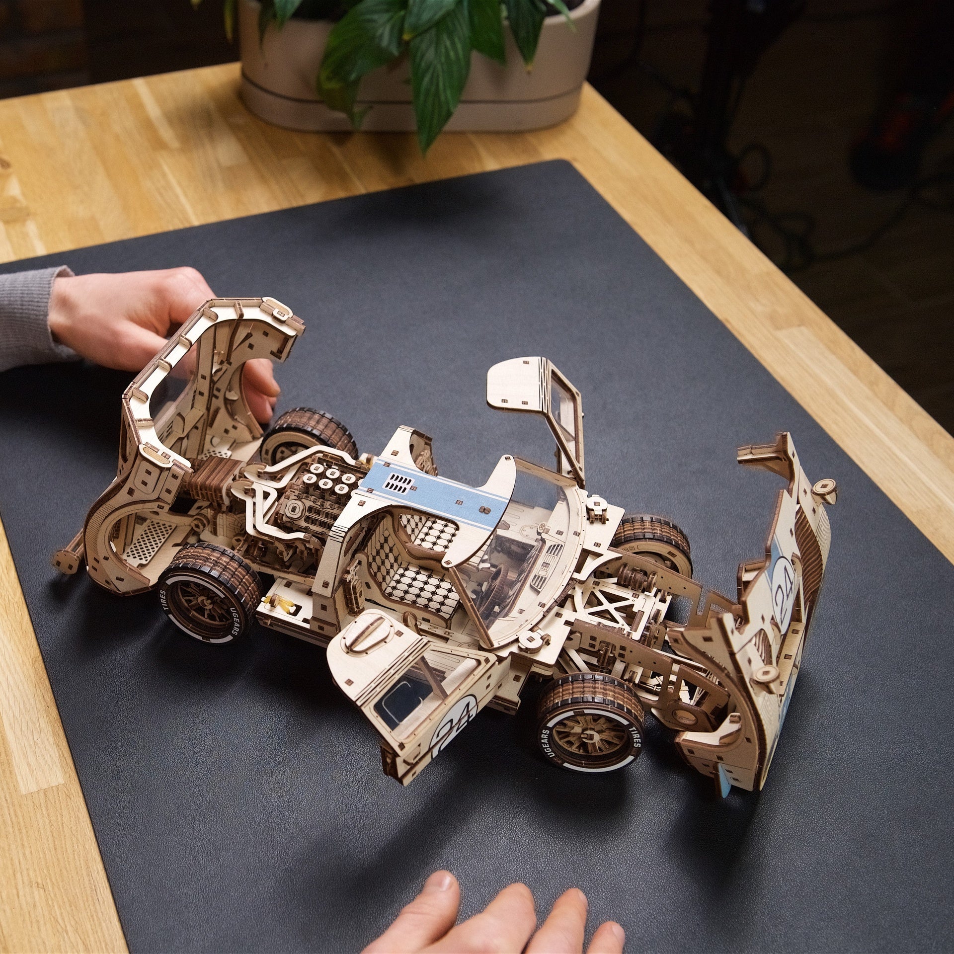 UGT-24 Endurance Racer - Image 9